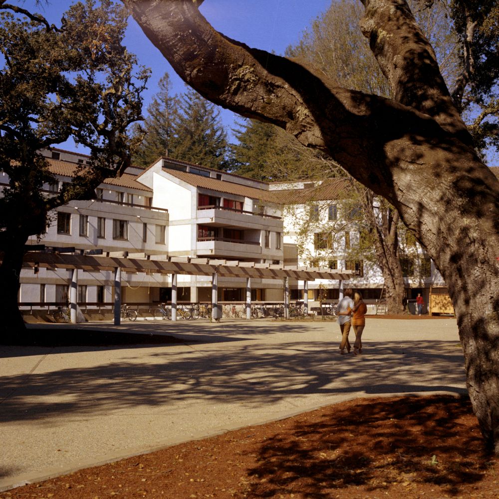 College V (Porter College): courtyard | UCSC Digital Library Collections