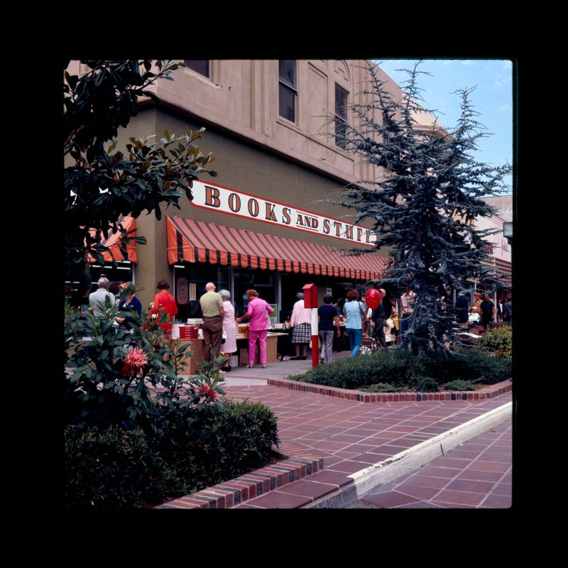 Pacific Garden Mall View At Walnut Street Corner With Sidewalk Sale At Plaza Books And Stuff Ucsc Digital Library Collections